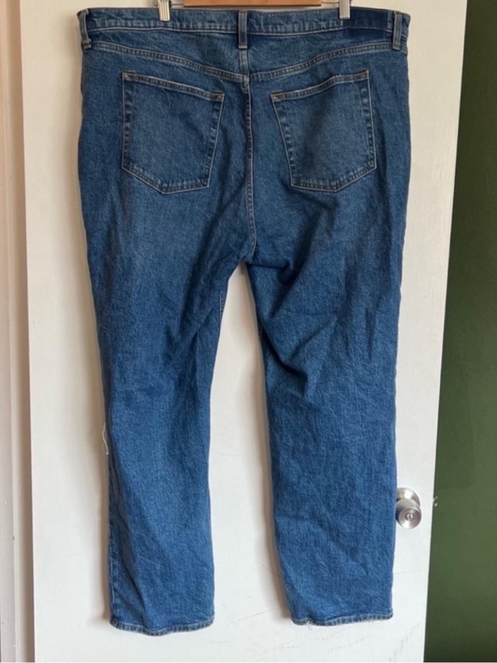 Abercrombie and fitch the 90s straight ultra high rise distressed jeans
size 20 - Picture 5 of 8